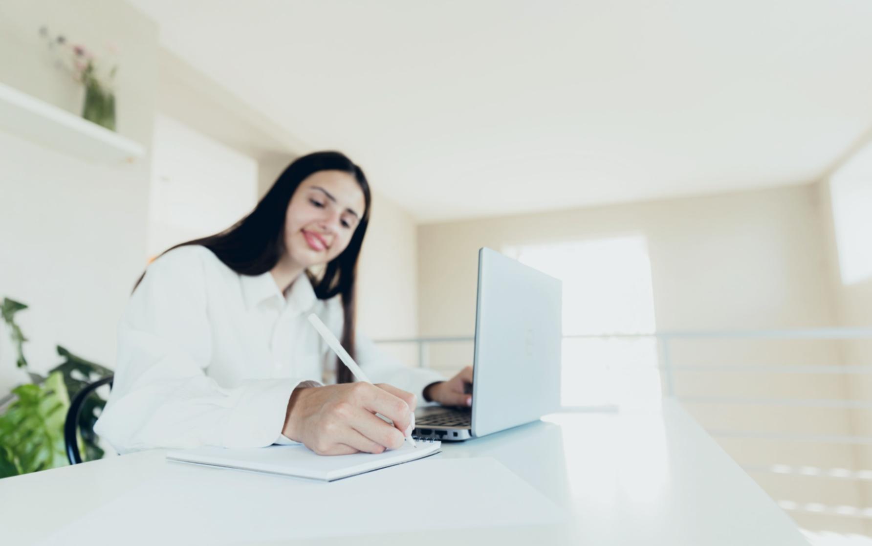 Teilnehmer während einer Live-Diskussion